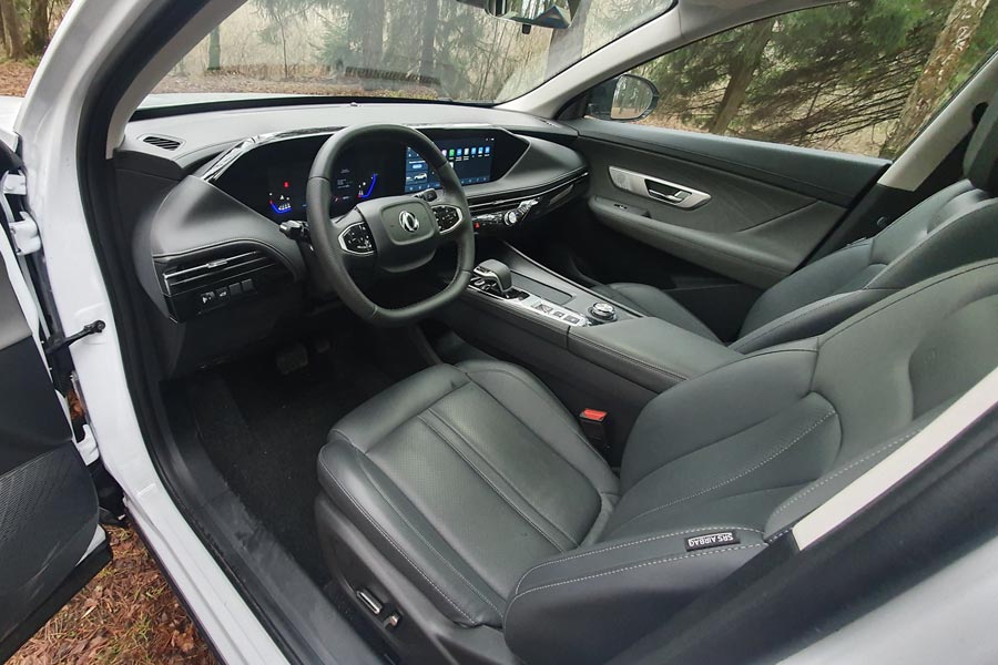 ���� ������ DongFeng Huge. �������� DongFeng Huge