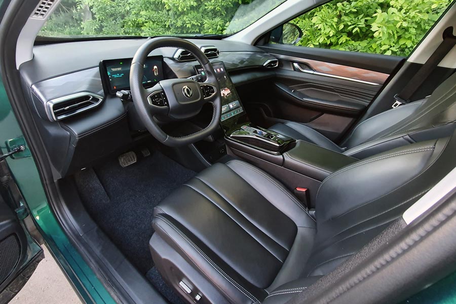 ���� ������ DongFeng Mage. �������� DongFeng Mage