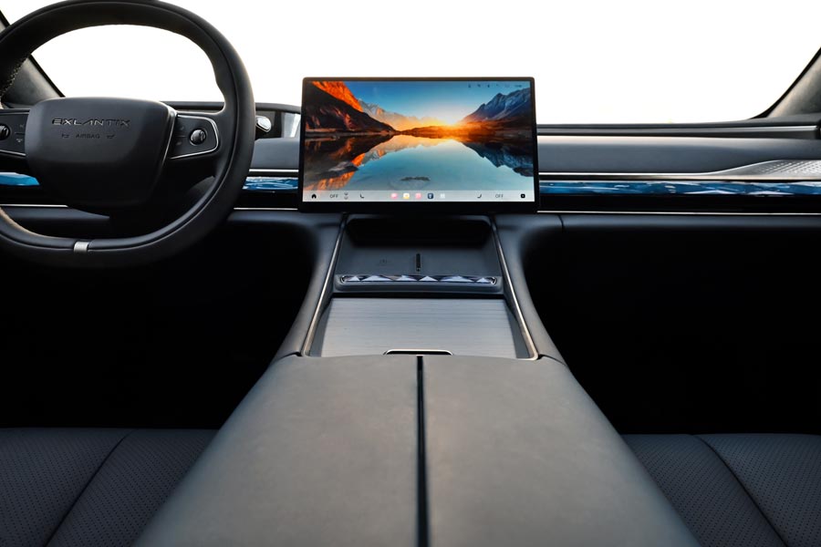   Exeed Exlantix ES.  Exeed Exlantix ES