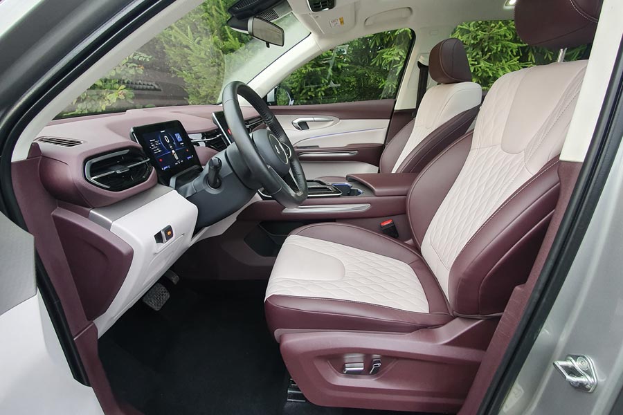   FAW Bestune T90.  FAW Bestune T90