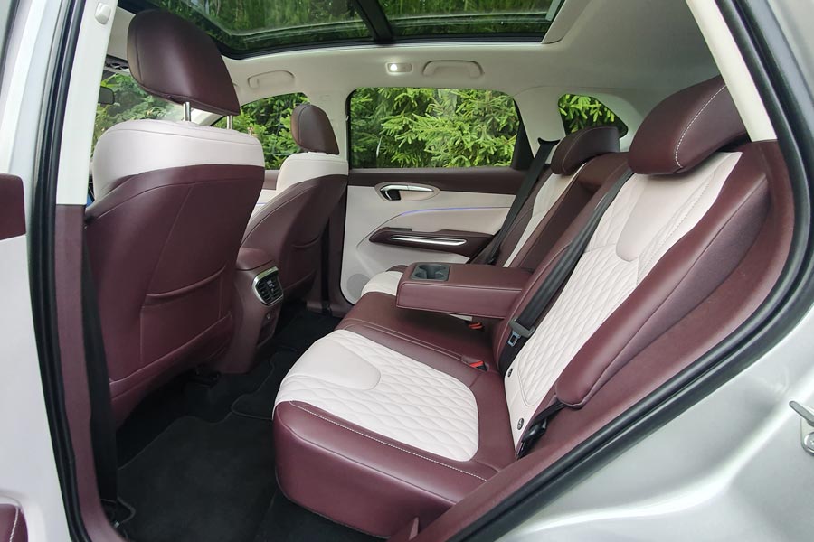   FAW Bestune T90.  FAW Bestune T90