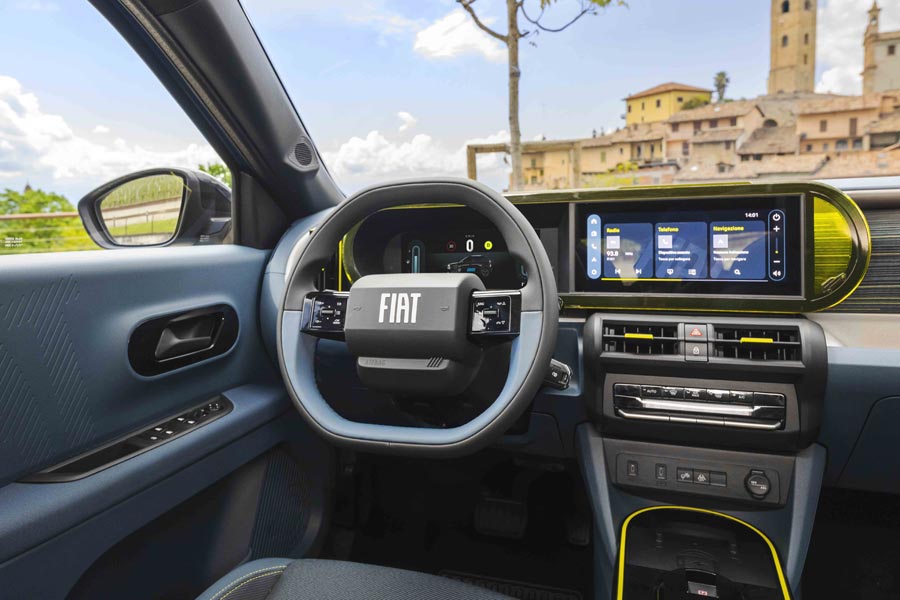   FIAT Grande Panda.  FIAT Grande Panda