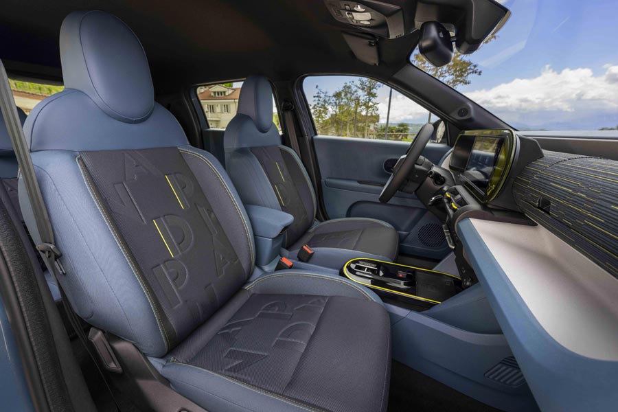   FIAT Grande Panda.  FIAT Grande Panda