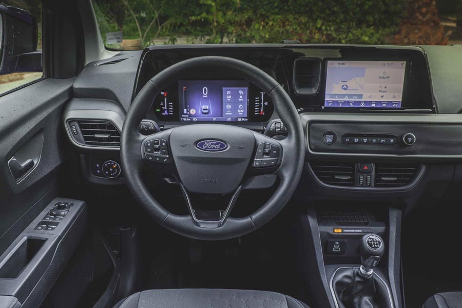   Ford Tourneo Courier.  Ford Tourneo Courier