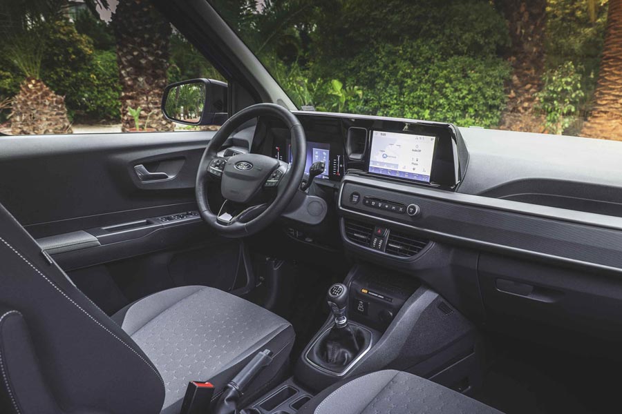   Ford Tourneo Courier.  Ford Tourneo Courier