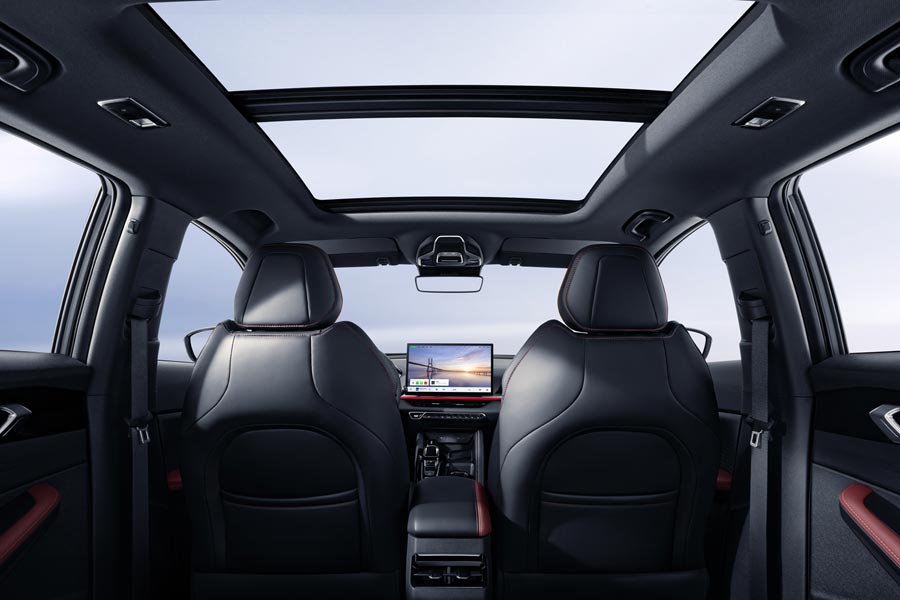 ���� ������ Geely Coolray. �������� Geely Coolray