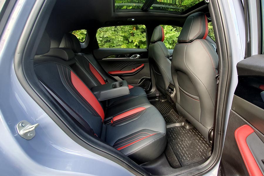 ���� ������ Geely Coolray. �������� Geely Coolray