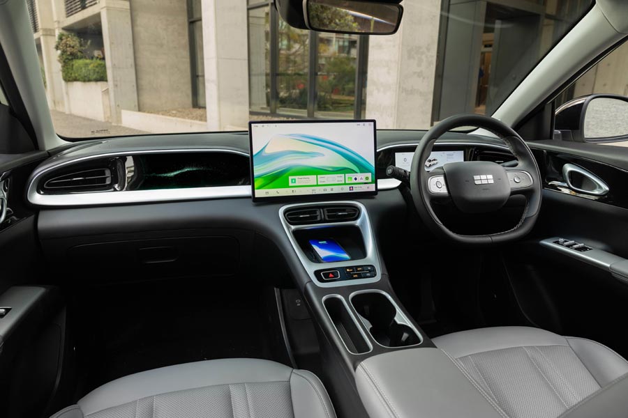 ���� ������ Geely EX2. �������� Geely EX2