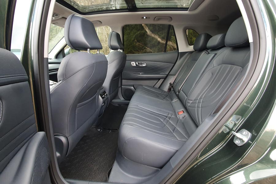 ���� ������ Geely EX5 EM-i. �������� Geely EX5 EM-i