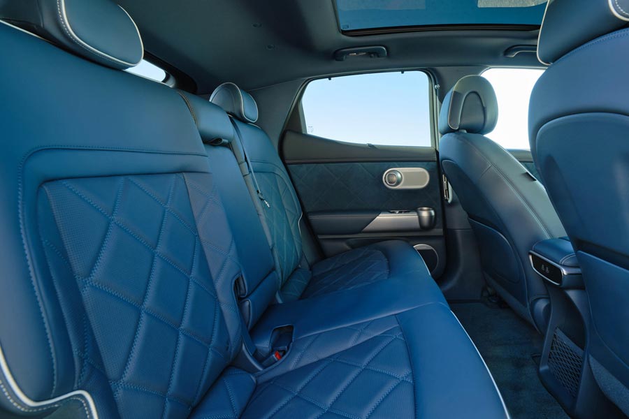 ���� ������ Genesis GV60. �������� Genesis GV60