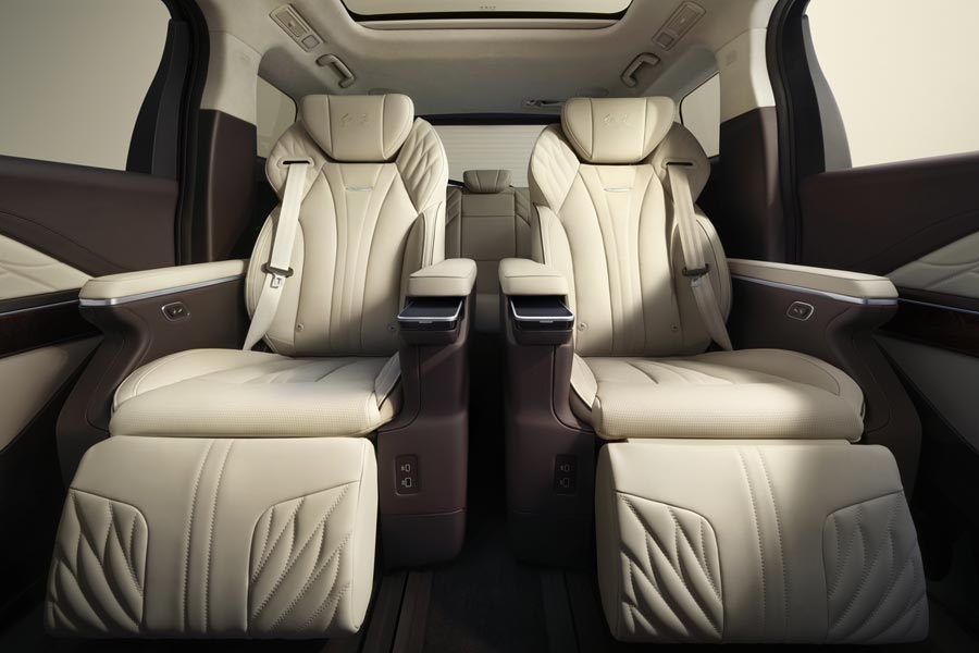   Hongqi HQ9.  Hongqi HQ9