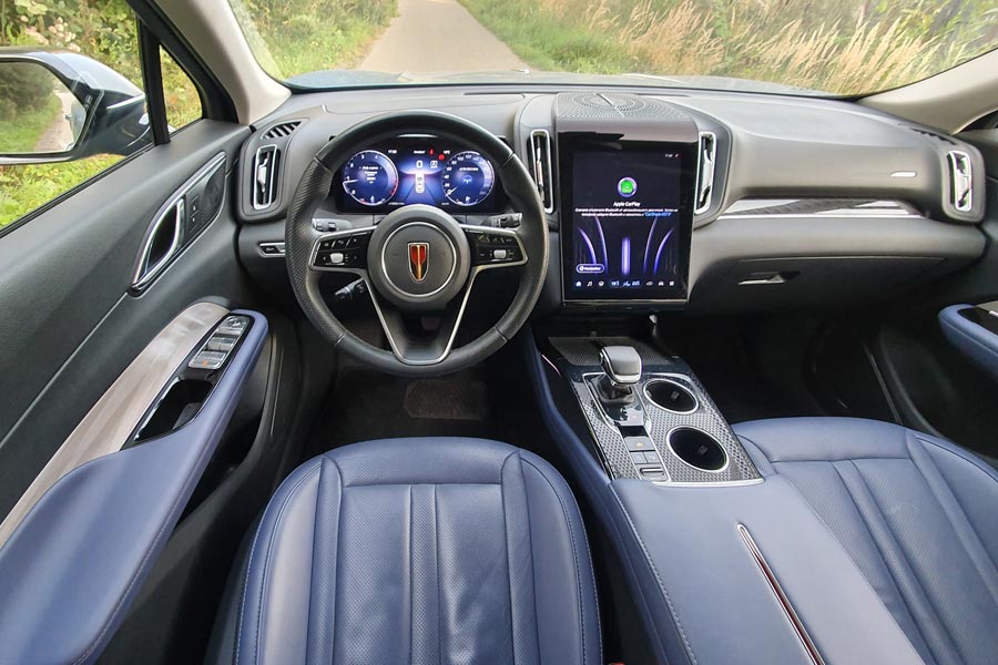   Hongqi HS3.  Hongqi HS3