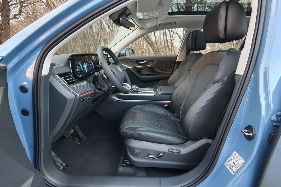 ���� ������ Hongqi HS5. �������� Hongqi HS5