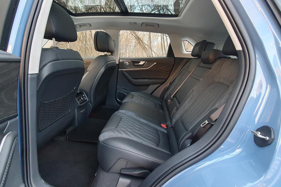 ���� ������ Hongqi HS5. �������� Hongqi HS5