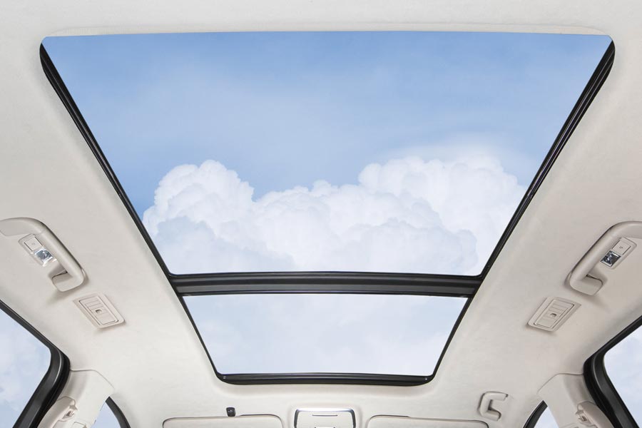   Hongqi HS7.  Hongqi HS7