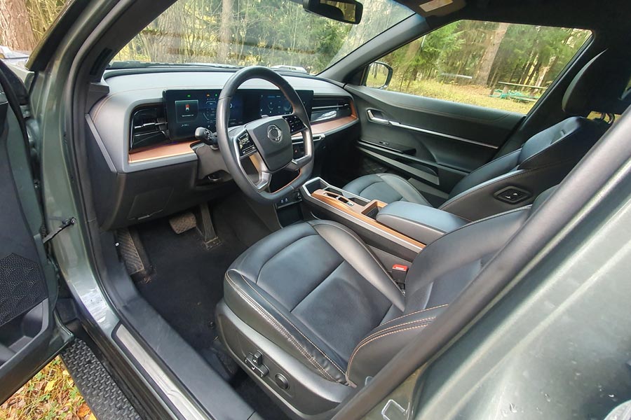   KGM Torres.  KGM Torres