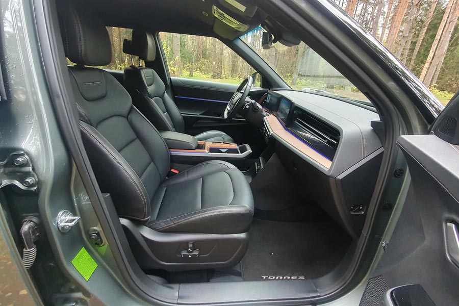   KGM Torres.  KGM Torres