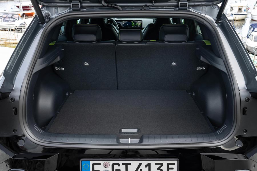 ���� ������ Kia EV4 GT. �������� Kia EV4 GT