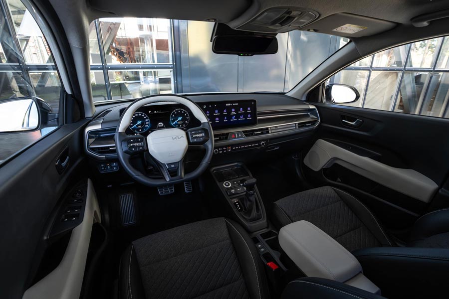 ���� ������ Kia Stonic. �������� Kia Stonic