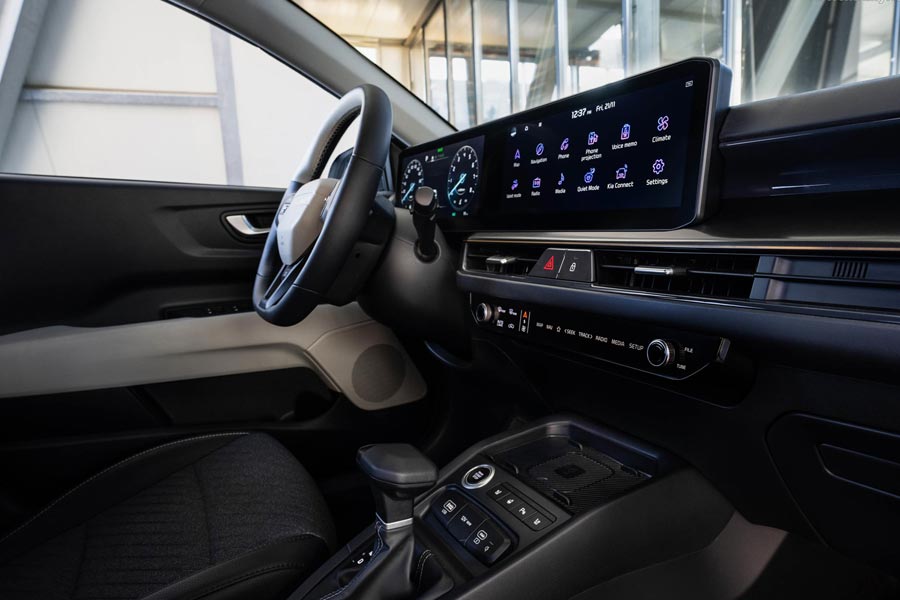 ���� ������ Kia Stonic. �������� Kia Stonic