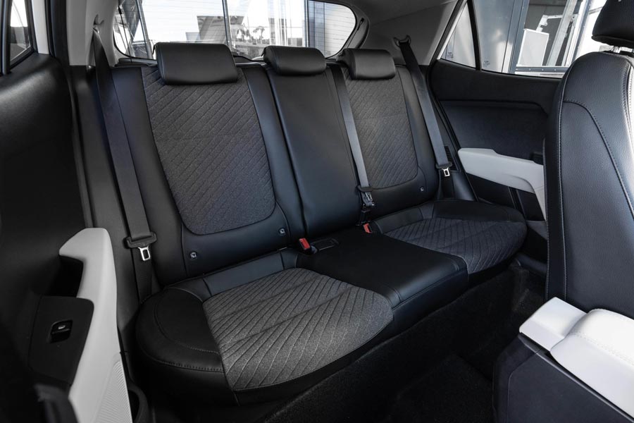 ���� ������ Kia Stonic. �������� Kia Stonic