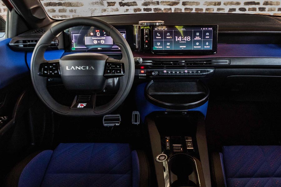   Lancia Ypsilon HF.  Lancia Ypsilon HF