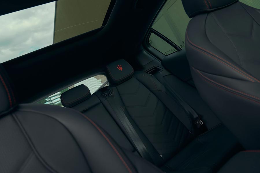 ���� ������ Maserati Grecale Trofeo. �������� Maserati Grecale Trofeo