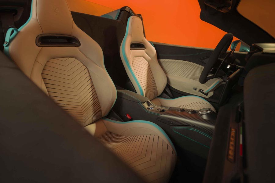   Maserati MCPura Cielo.  Maserati MCPura Cielo