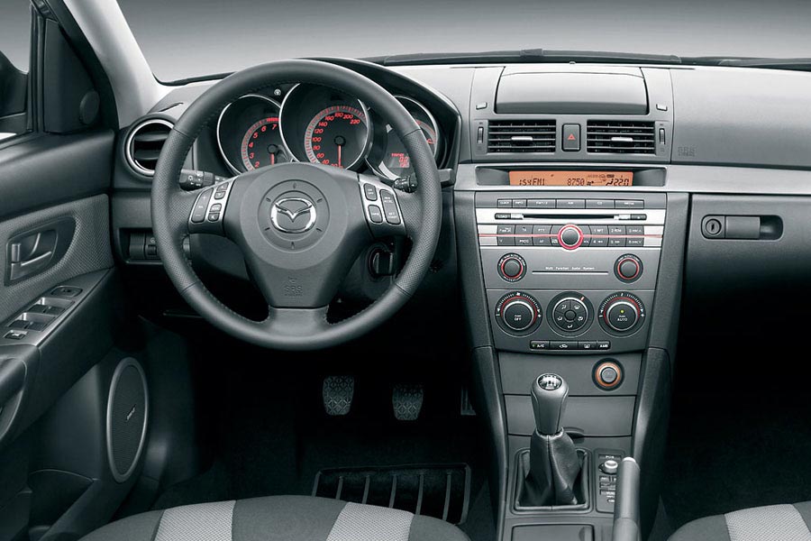 Mazda 3 обзор модели - Обзоры автомобилей от автомобильного холдинга Атлант-М