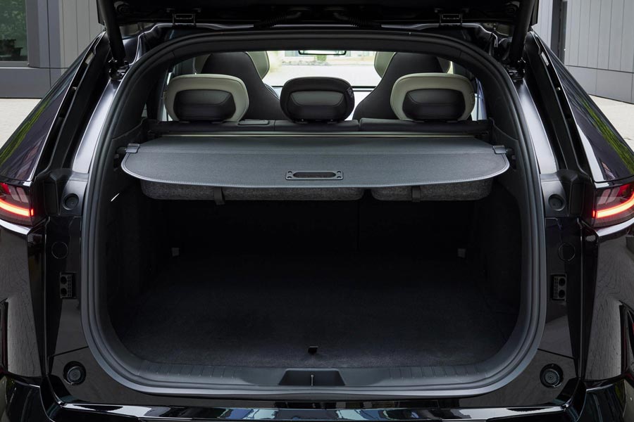 ���� ������ Mazda CX-6e. �������� Mazda CX-6e