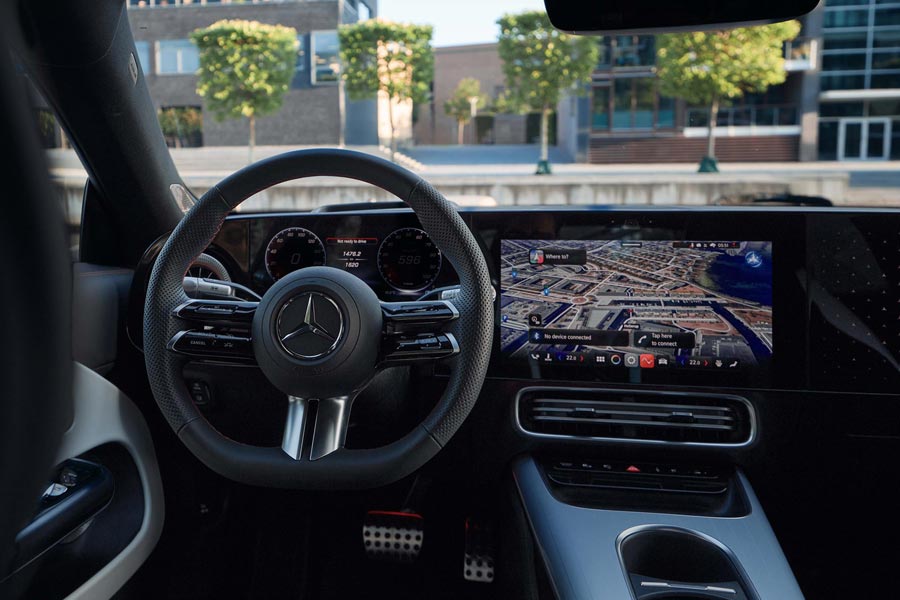   Mercedes CLA.  Mercedes CLA