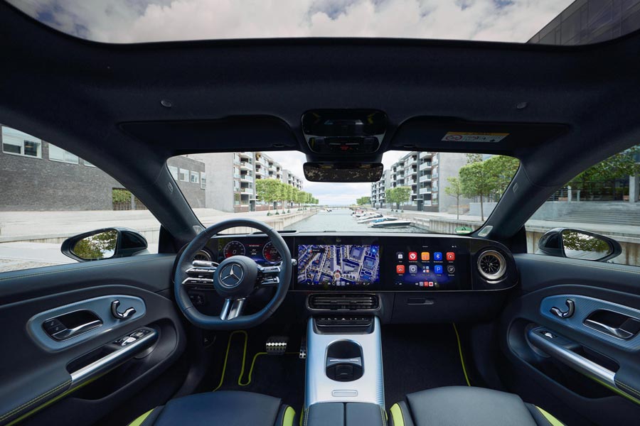   Mercedes CLA.  Mercedes CLA