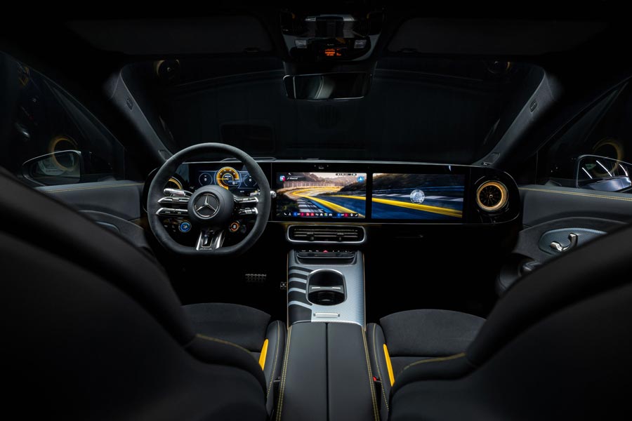 ���� ������ Mercedes CLA 45 AMG. �������� Mercedes CLA 45 AMG