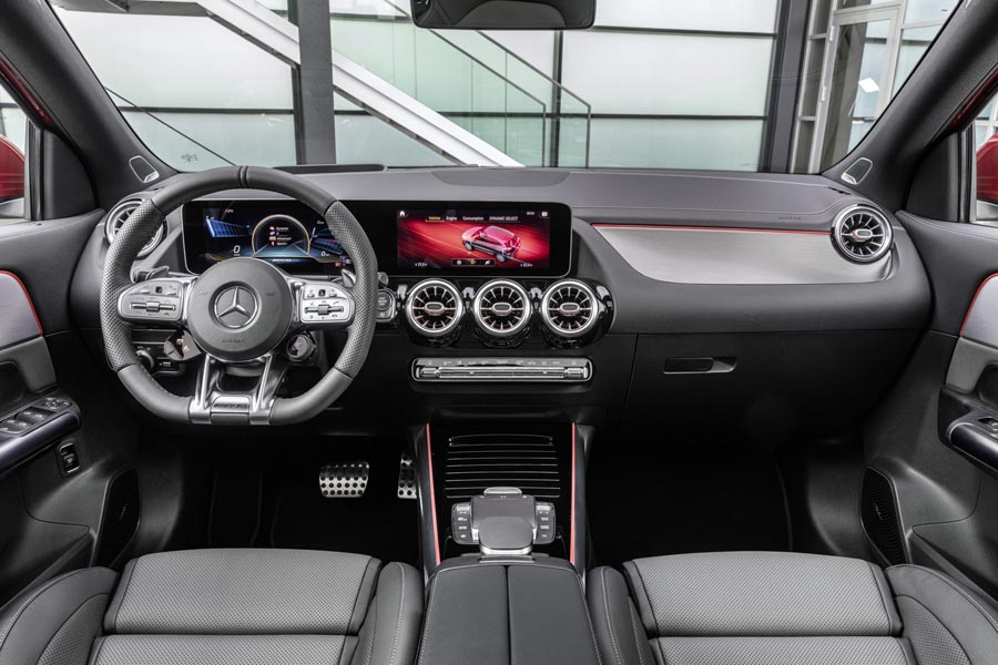   Mercedes GLA 35 AMG.  Mercedes GLA 35 AMG