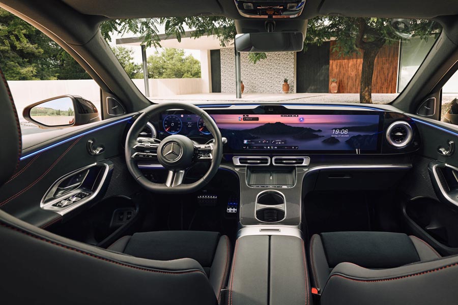   Mercedes GLC EQ.  Mercedes GLC EQ