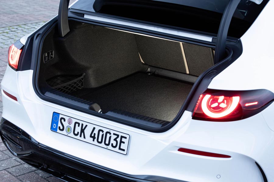 ���� ������ Mercedes C-Class Electric. �������� Mercedes C-Class Electric