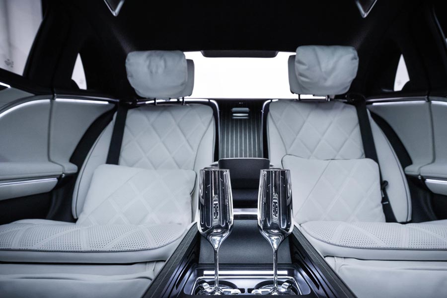 ���� ������ Mercedes S-Class Maybach. �������� Mercedes S-Class Maybach