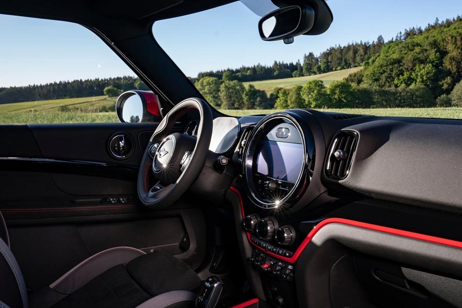   Mini Countryman John Cooper Works.  Mini Countryman John Cooper Works