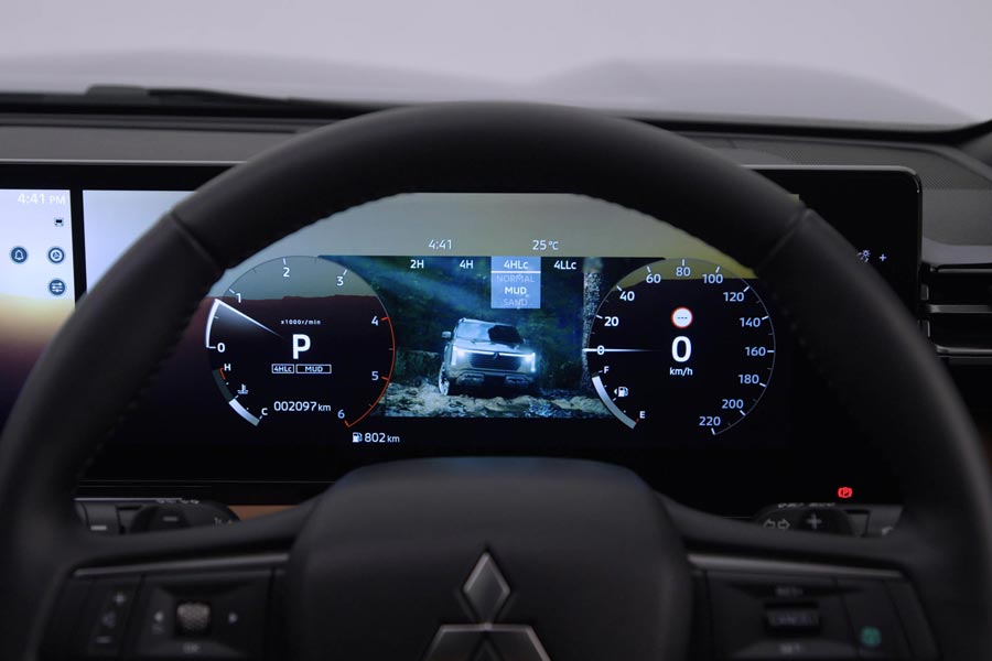 ���� ������ Mitsubishi Pajero. �������� Mitsubishi Pajero
