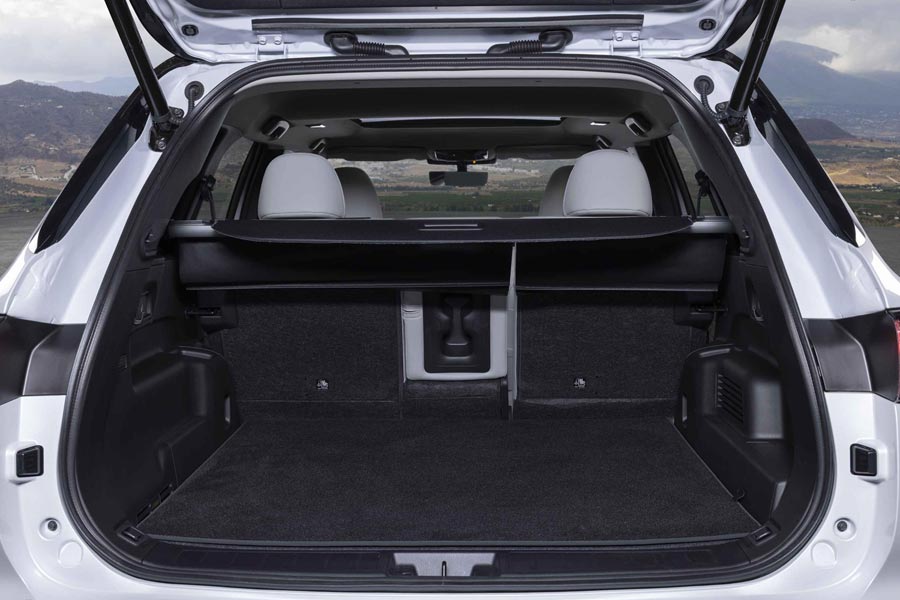   Mitsubishi Outlander PHEV.  Mitsubishi Outlander PHEV