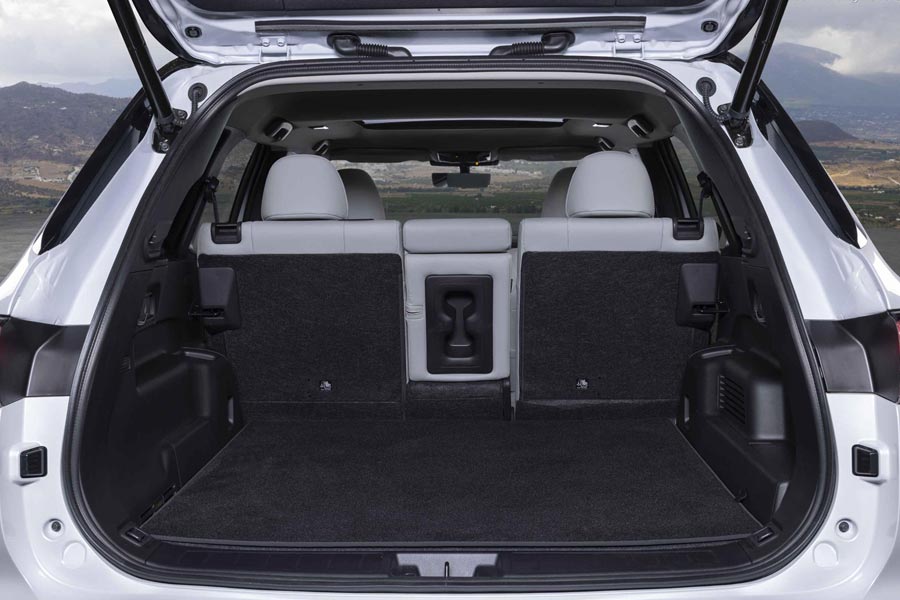   Mitsubishi Outlander PHEV.  Mitsubishi Outlander PHEV