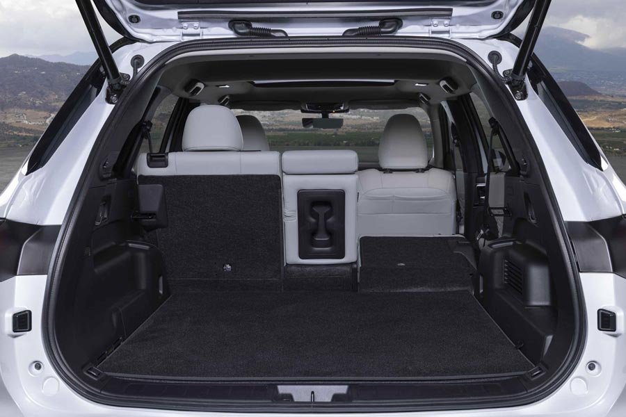   Mitsubishi Outlander PHEV.  Mitsubishi Outlander PHEV