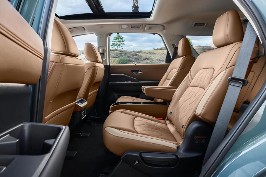 ���� ������ Nissan Pathfinder. �������� Nissan Pathfinder