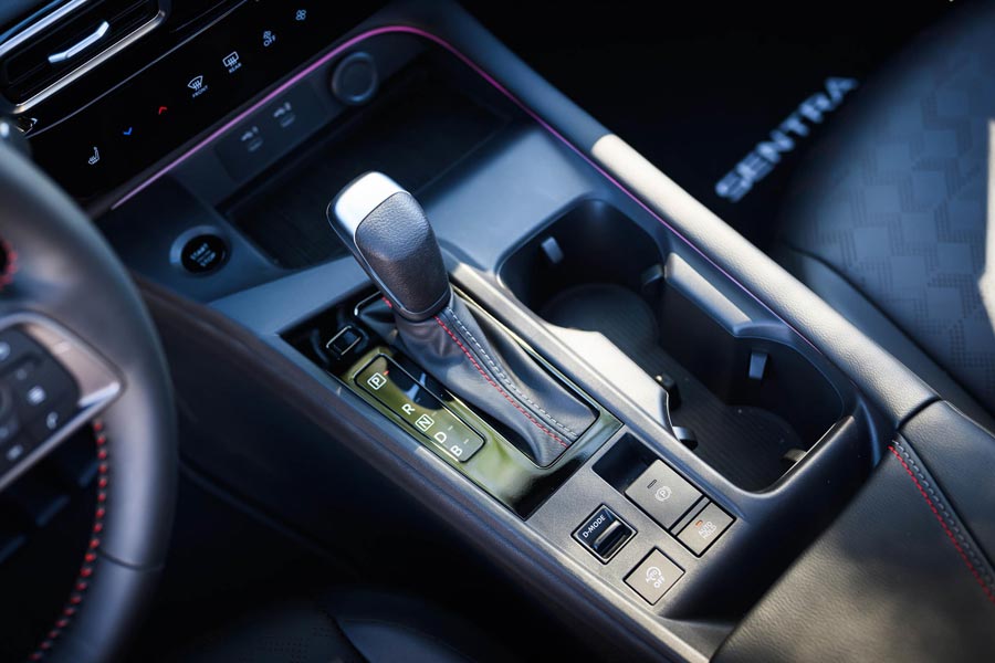 ���� ������ Nissan Sentra. �������� Nissan Sentra