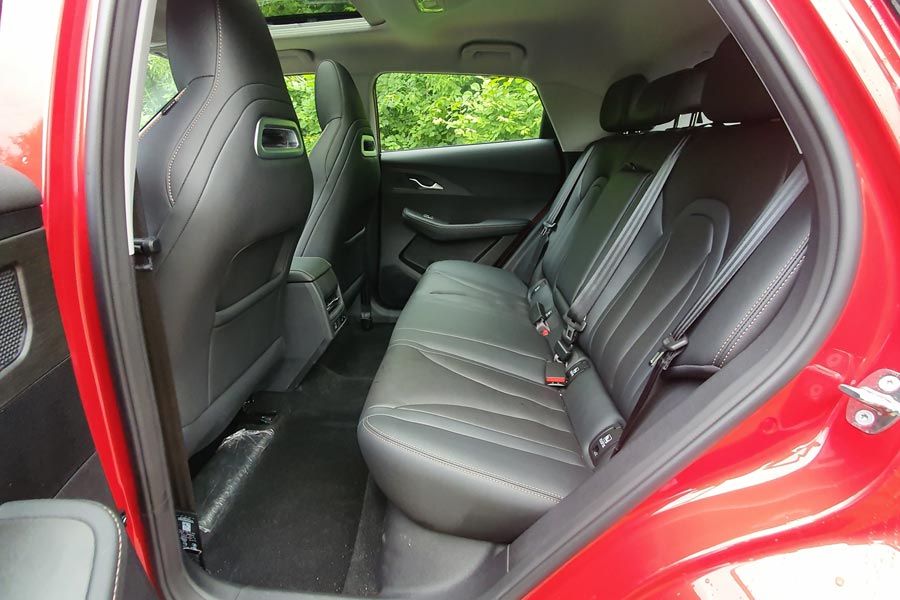 ���� ������ Omoda C5. �������� Omoda C5