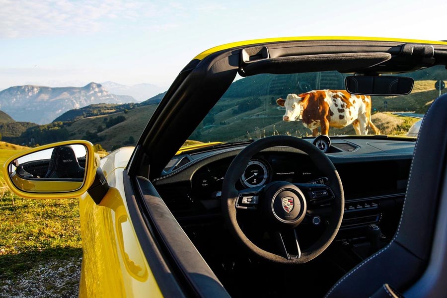   Porsche 911 GTS Cabrio.  Porsche 911 GTS Cabrio