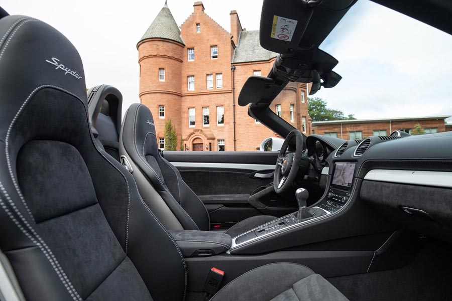   Porsche 718 Spyder.  Porsche 718 Spyder