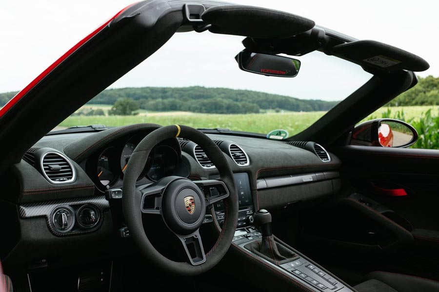   Porsche 718 Spyder RS.  Porsche 718 Spyder RS