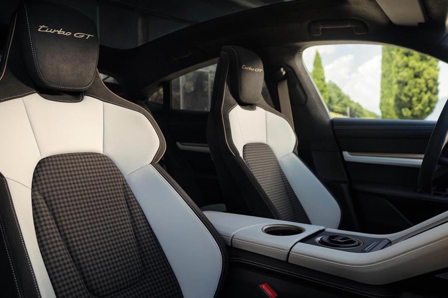 ���� ������ Porsche Taycan Turbo GT. �������� Porsche Taycan Turbo GT