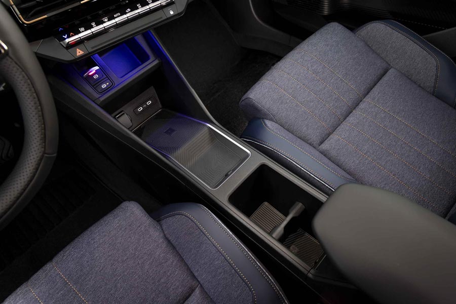   Renault 4.  Renault 4